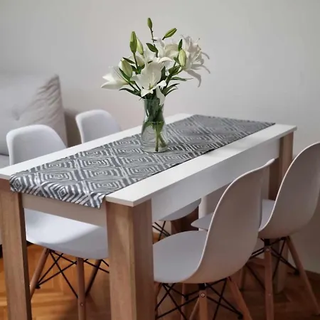 Piastowska100 Apartment Danzig